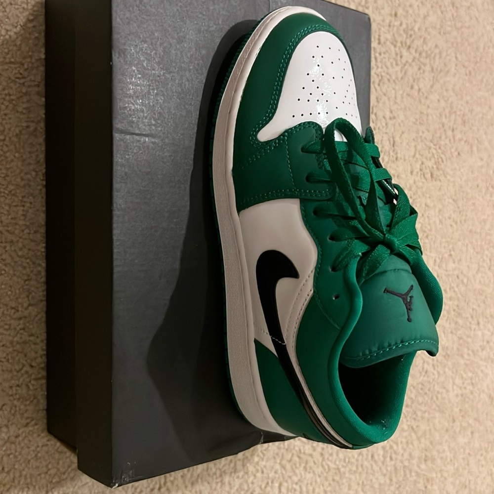 Air Jordan 1 Low Pine Green